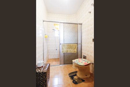 Casa à venda com 200m², 2 quartos e 3 vagas Casa à venda com 200m², 2 quartos e 3 vagasBanheiro 1