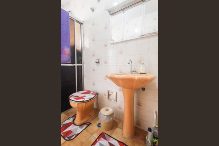 Casa à venda com 200m², 2 quartos e 3 vagas Casa à venda com 200m², 2 quartos e 3 vagasBanheiro 2