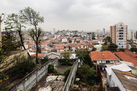 Casa à venda com 200m², 2 quartos e 3 vagas Casa à venda com 200m², 2 quartos e 3 vagasVista do Quarto 2