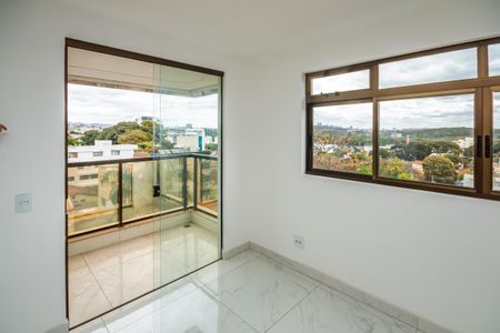 Apartamento à venda com 262m², 4 quartos e 4 vagasSala