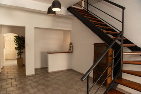 Casa à venda com 260m², 3 quartos e 3 vagas Casa à venda com 260m², 3 quartos e 3 vagasCopa