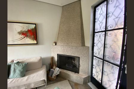 Sala  de casa à venda com 2 quartos, 446m² em Pacaembu, São Paulo