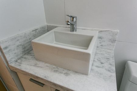 Apartamento à venda com 103m², 2 quartos e 4 vagasBanheiro da Suíte 2