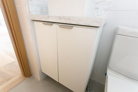 Apartamento à venda com 103m², 2 quartos e 4 vagasBanheiro da Suíte 2