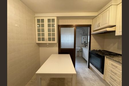 Apartamento à venda com 120m², 3 quartos e 3 vagas Apartamento à venda com 120m², 3 quartos e 3 vagasCozinha