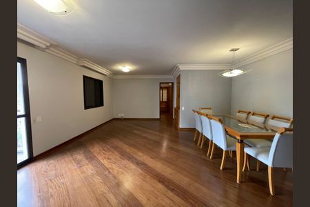 Apartamento à venda com 120m², 3 quartos e 3 vagasSala
