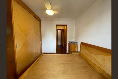 Apartamento à venda com 120m², 3 quartos e 3 vagas Apartamento à venda com 120m², 3 quartos e 3 vagasSuíte 1