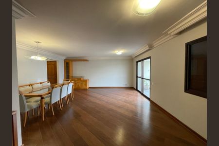 Apartamento à venda com 120m², 3 quartos e 3 vagas Apartamento à venda com 120m², 3 quartos e 3 vagasSala