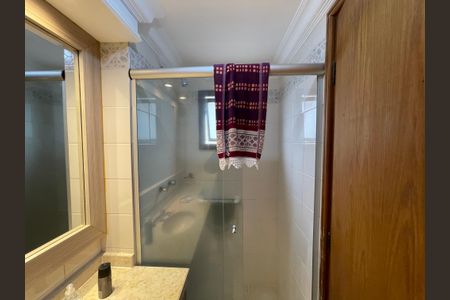 Apartamento à venda com 120m², 3 quartos e 3 vagas Apartamento à venda com 120m², 3 quartos e 3 vagasBanheiro da Suíte 2