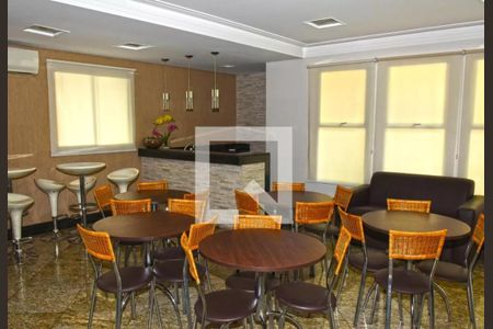 Apartamento à venda com 82m², 3 quartos e 1 vaga Apartamento à venda com 82m², 3 quartos e 1 vagaÁrea comum - Salão de festas