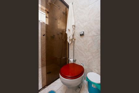 Casa à venda com 135m², 2 quartos e 2 vagas Casa à venda com 135m², 2 quartos e 2 vagasBanheiro