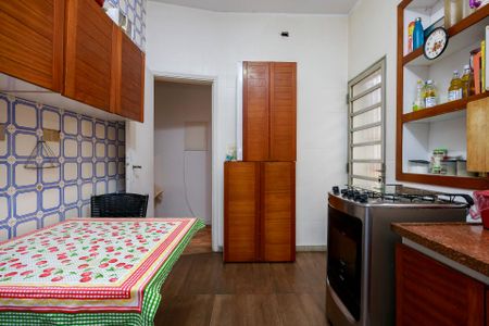 Casa à venda com 135m², 2 quartos e 2 vagas Casa à venda com 135m², 2 quartos e 2 vagasCozinha