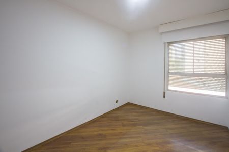 Apartamento à venda com 136m², 3 quartos e 2 vagas Apartamento à venda com 136m², 3 quartos e 2 vagasSuíte
