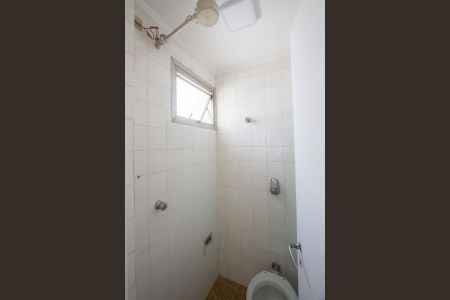 Apartamento à venda com 136m², 3 quartos e 2 vagas Apartamento à venda com 136m², 3 quartos e 2 vagasBanheiro de Serviço