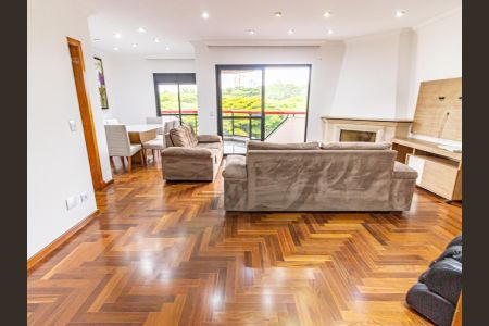 Apartamento para alugar com 145m², 3 quartos e 3 vagas Apartamento para alugar com 145m², 3 quartos e 3 vagasSala