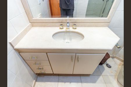 Apartamento para alugar com 145m², 3 quartos e 3 vagas Apartamento para alugar com 145m², 3 quartos e 3 vagasBanheiro da Suíte 3