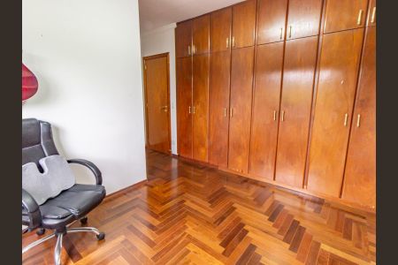 Apartamento para alugar com 145m², 3 quartos e 3 vagas Apartamento para alugar com 145m², 3 quartos e 3 vagasSuíte 2
