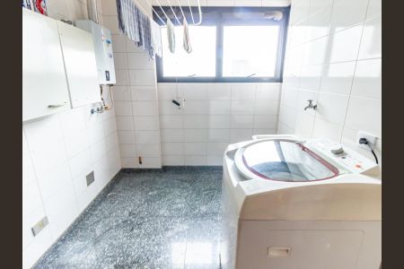 Apartamento para alugar com 145m², 3 quartos e 3 vagas Apartamento para alugar com 145m², 3 quartos e 3 vagasÁrea de Serviço