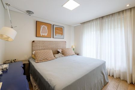 Apartamento à venda com 213m², 3 quartos e 4 vagasQuarto