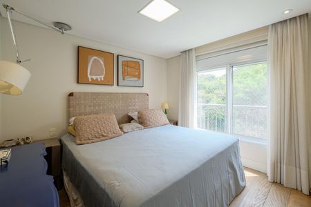 Apartamento à venda com 213m², 3 quartos e 4 vagasQuarto