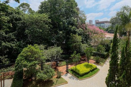 Apartamento à venda com 213m², 3 quartos e 4 vagasVista