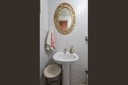 Casa para alugar com 392m², 6 quartos e 4 vagas Casa para alugar com 392m², 6 quartos e 4 vagasBanheiro do Quarto 7