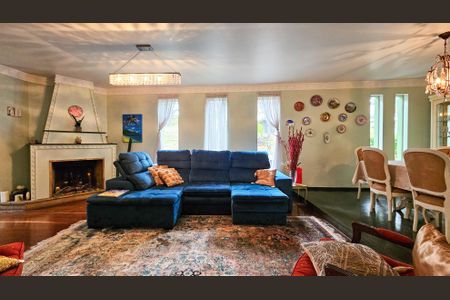 Casa para alugar com 392m², 6 quartos e 4 vagas Casa para alugar com 392m², 6 quartos e 4 vagasSala