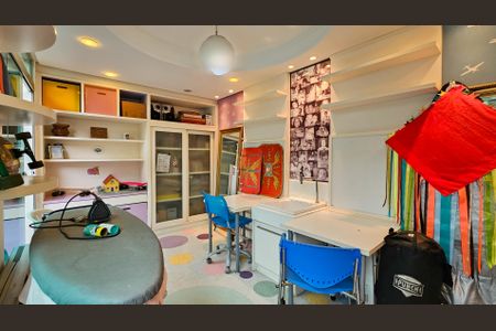 Casa para alugar com 392m², 6 quartos e 4 vagas Casa para alugar com 392m², 6 quartos e 4 vagasQuarto 1