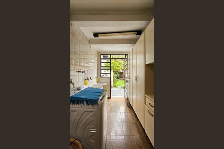 Casa para alugar com 392m², 6 quartos e 4 vagas Casa para alugar com 392m², 6 quartos e 4 vagasÁrea de Serviço