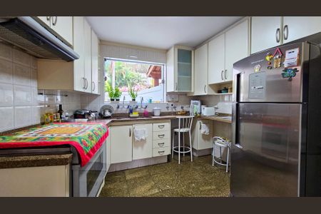 Casa para alugar com 392m², 6 quartos e 4 vagas Casa para alugar com 392m², 6 quartos e 4 vagasCozinha