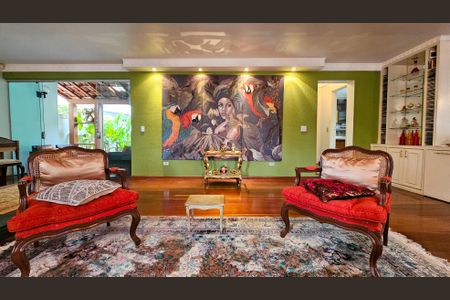 Casa para alugar com 392m², 6 quartos e 4 vagas Casa para alugar com 392m², 6 quartos e 4 vagasSala