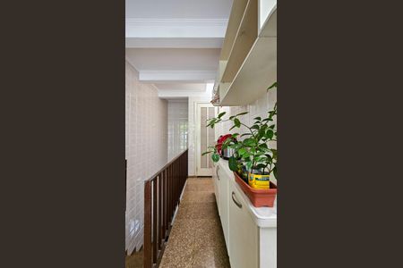 Casa para alugar com 392m², 6 quartos e 4 vagas Casa para alugar com 392m², 6 quartos e 4 vagasÁrea de Serviço