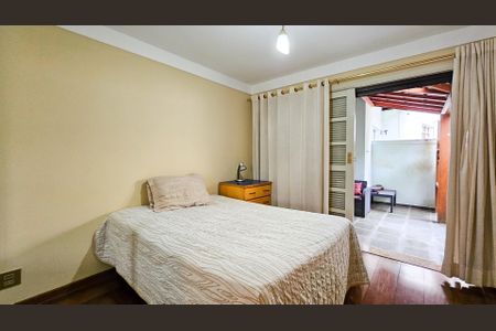 Casa para alugar com 392m², 6 quartos e 4 vagas Casa para alugar com 392m², 6 quartos e 4 vagasQuarto 5