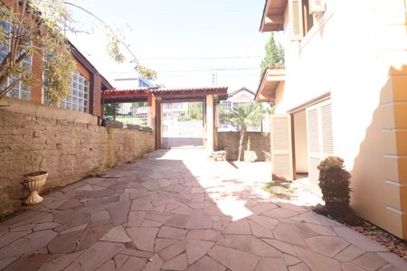 Casa à venda com 223m², 3 quartos e 4 vagasGaragem