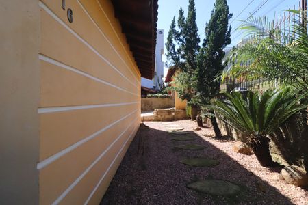 Casa à venda com 223m², 3 quartos e 4 vagasJardim