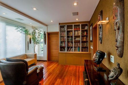 Casa à venda com 1500m², 7 quartos e 6 vagasFoto 14