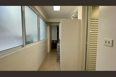 Apartamento à venda com 100m², 3 quartos e 1 vaga Apartamento à venda com 100m², 3 quartos e 1 vagaÁrea de Serviço