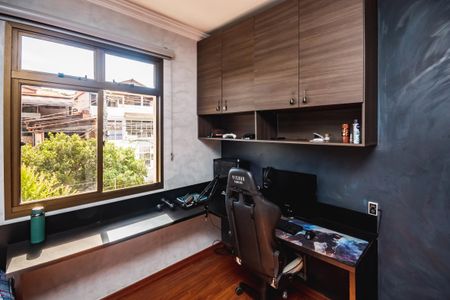 Casa à venda com 180m², 3 quartos e 3 vagasQuarto 2