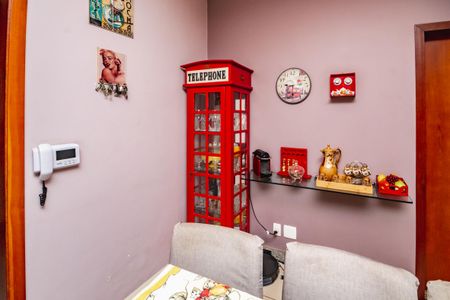 Casa à venda com 180m², 3 quartos e 3 vagasSala 1