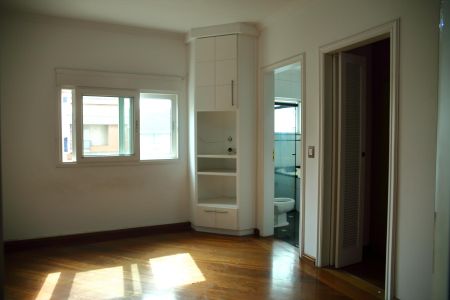 Casa à venda com 322m², 3 quartos e 3 vagasSuíte 1