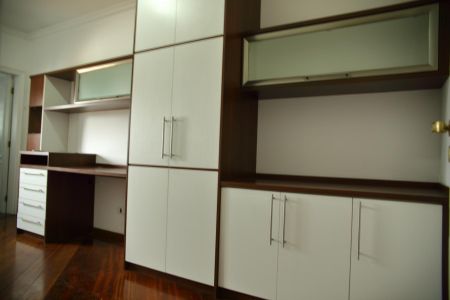 Casa à venda com 322m², 3 quartos e 3 vagasSuíte 3