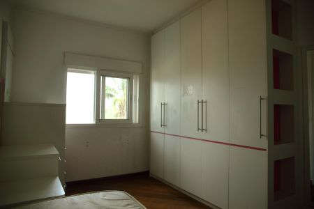 Casa à venda com 322m², 3 quartos e 3 vagasSuíte 2