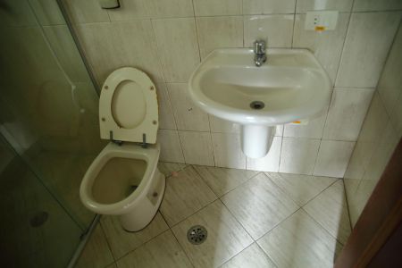 Casa à venda com 322m², 3 quartos e 3 vagasBanheiro de serviço