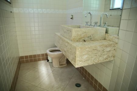 Casa à venda com 322m², 3 quartos e 3 vagasLavabo