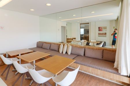 Apartamento à venda com 81m², 3 quartos e 1 vaga Apartamento à venda com 81m², 3 quartos e 1 vagaÁrea comum - Salão de festas