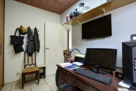 Apartamento à venda com 182m², 3 quartos e 1 vaga Apartamento à venda com 182m², 3 quartos e 1 vagaQuarto 3