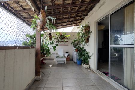 Apartamento à venda com 182m², 3 quartos e 1 vaga Apartamento à venda com 182m², 3 quartos e 1 vagaCobertura