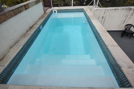 Apartamento à venda com 182m², 3 quartos e 1 vaga Apartamento à venda com 182m², 3 quartos e 1 vagaPiscina