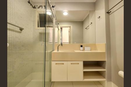 Apartamento à venda com 36m², 1 quarto e 1 vaga Apartamento à venda com 36m², 1 quarto e 1 vagaBanheiro da Suíte