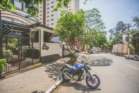 Apartamento à venda com 59m², 2 quartos e 1 vaga Apartamento à venda com 59m², 2 quartos e 1 vagaFachada